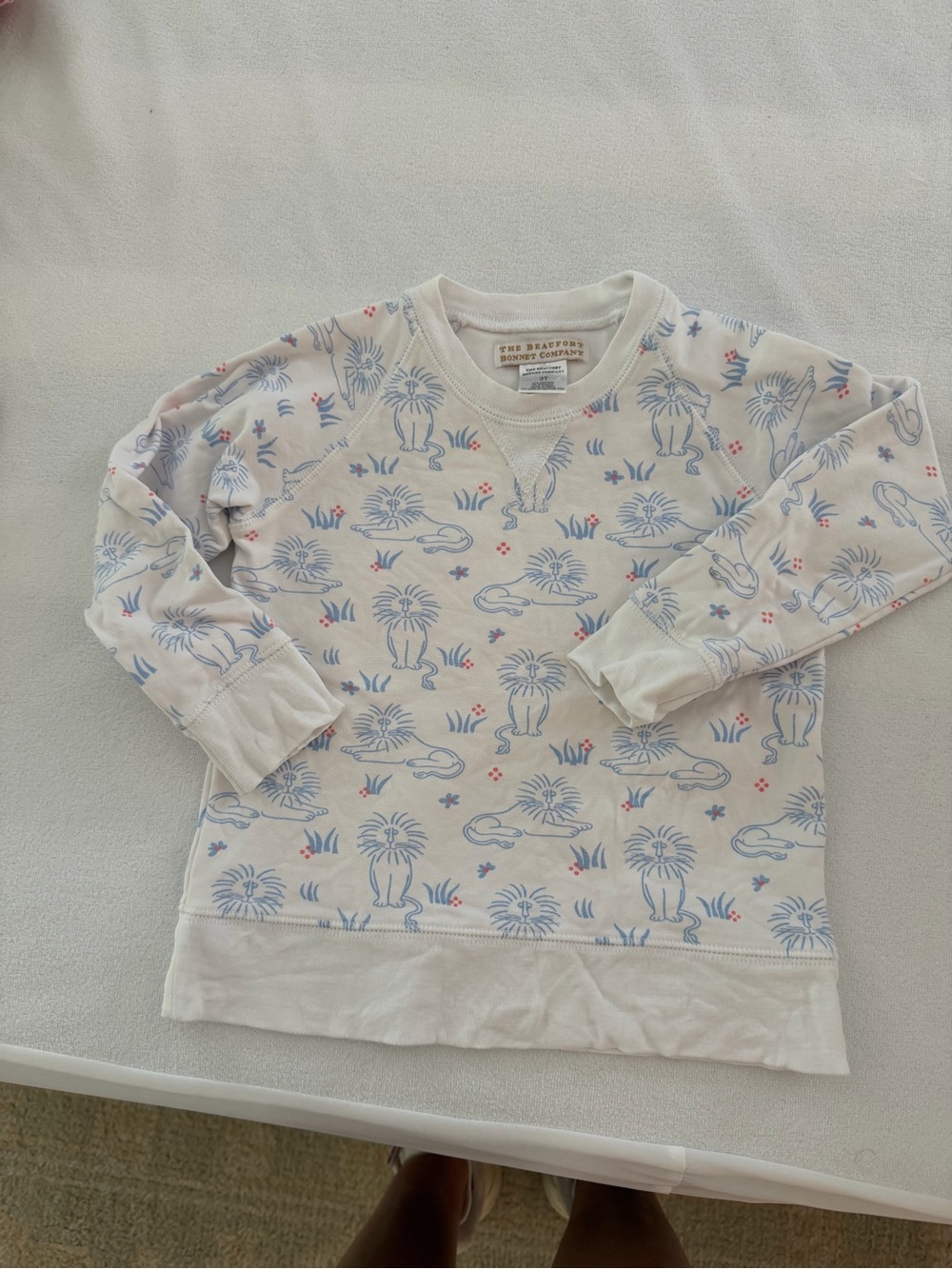 The Beaufort Bonnet Co. Kids' Cream Sweatshirt with Blue Lion Print
